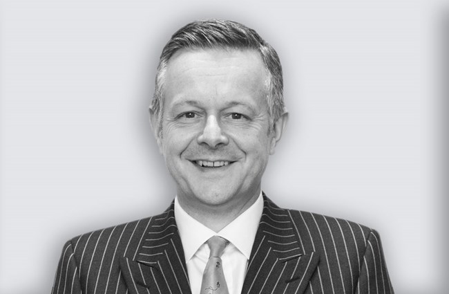 Head and shoulders image of Guy Tomlinson
