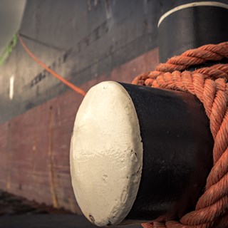 Ships mooring