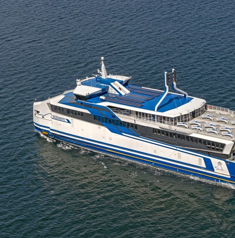 Ferry Doeksen in sea trials