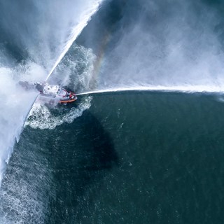 35m-speed-fireboat-in-action